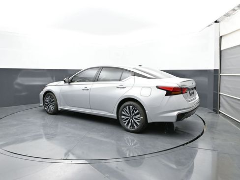 New 2026 Nissan Altima 2.5 SV AWD/4WD image 7