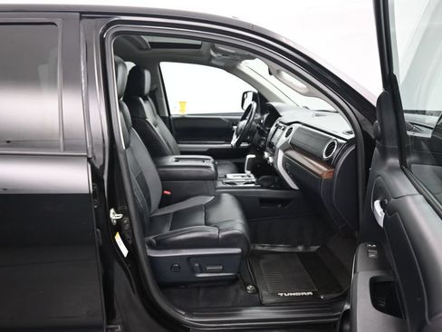 Used 2018 Toyota Tundra Limited w/ Limited Premium Package AWD/4WD image 47
