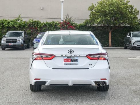 Used 2024 Toyota Camry SE FWD image 8