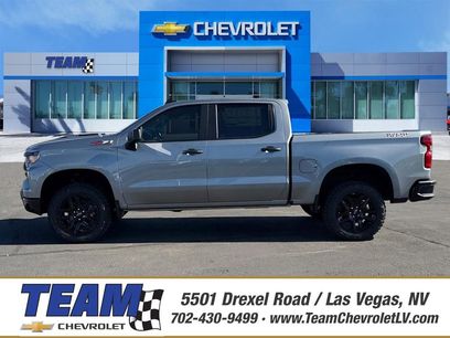New 2026 Chevrolet Silverado 1500 Custom Trail Boss w/ LPO, Dark Essentials Package