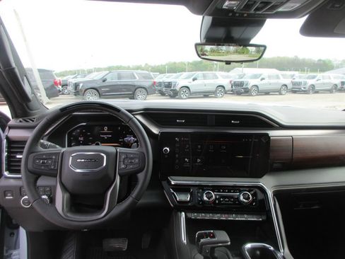 New 2026 GMC Sierra 1500 Denali Ultimate AWD/4WD image 17