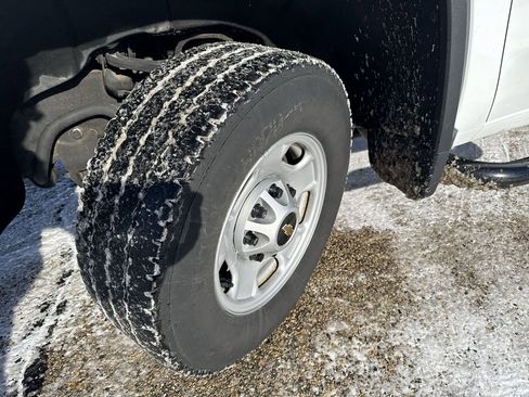 Certified 2024 Chevrolet Silverado 2500 W/T w/ WT Convenience Package image 2