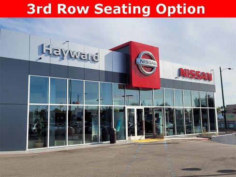 Used 2021 Mercedes-Benz GLB 250 4MATIC w/ Premium Package image 28