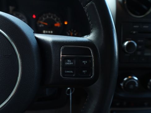 Used 2016 Jeep Patriot High Altitude image 35