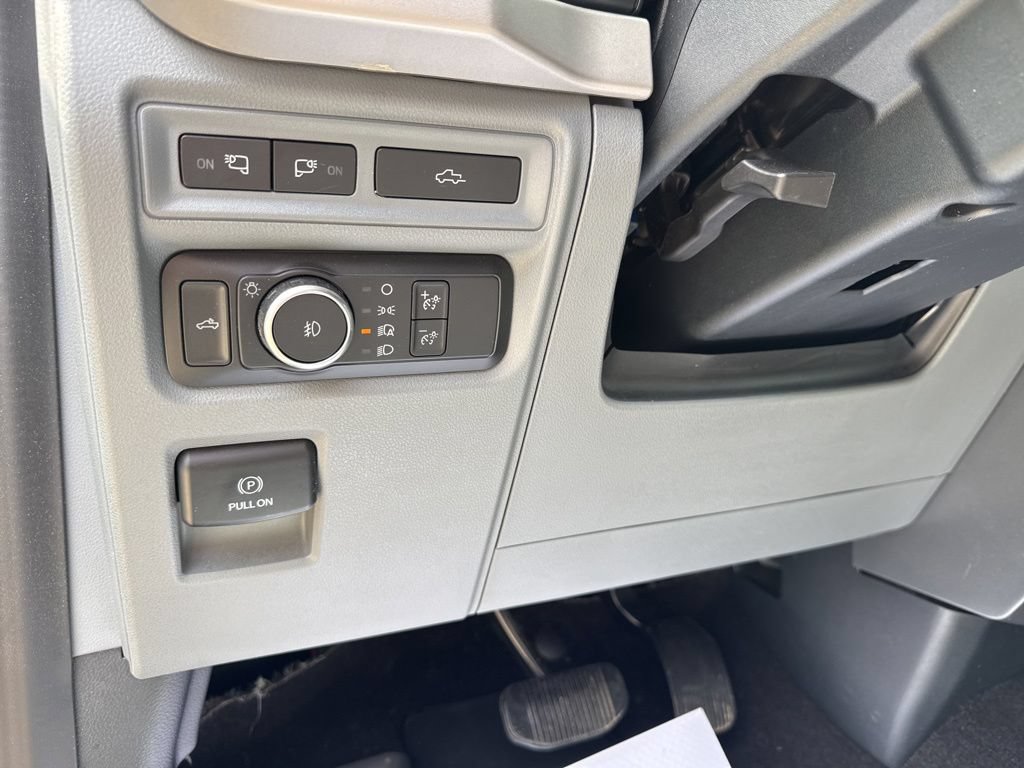 Used 2021 Ford F150 XLT w/ Equipment Group 302A High AWD/4WD image 13