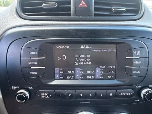 Used 2018 Kia Soul FWD image 18