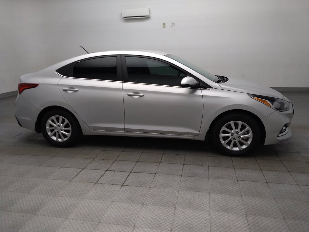 Used 2021 Hyundai Accent SEL FWD image 11