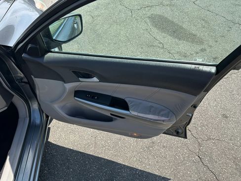 Used 2009 Honda Accord EX-L image 35