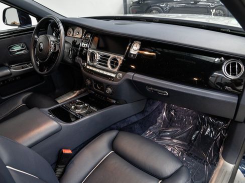 Used 2020 Rolls-Royce Ghost RWD image 12