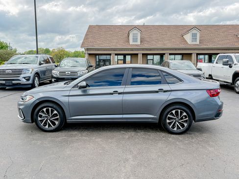 Used 2025 Volkswagen Jetta S FWD image 9