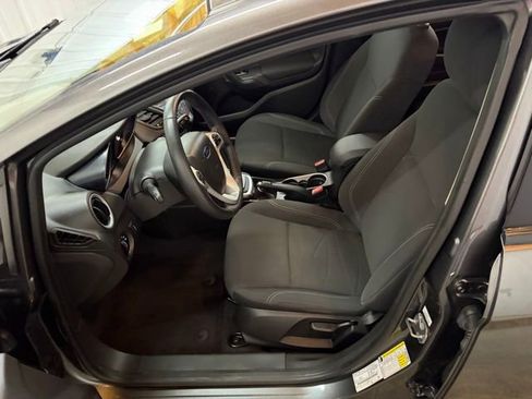 Used 2015 Ford Fiesta SE w/ Comfort Package FWD image 26