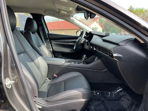 Used 2019 MAZDA MAZDA3 Sedan w/ Select Package image 24