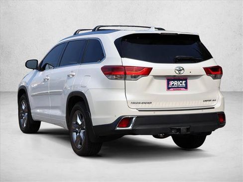 Used 2018 Toyota Highlander Limited Platinum AWD/4WD image 7