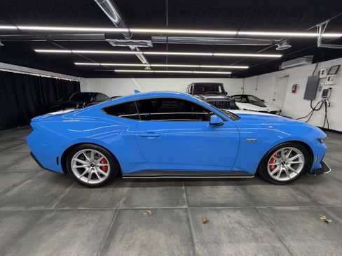 Used 2024 Ford Mustang GT Premium image 8