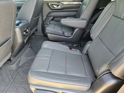 Used 2022 Chevrolet Tahoe RST w/ Luxury Package RWD image 29