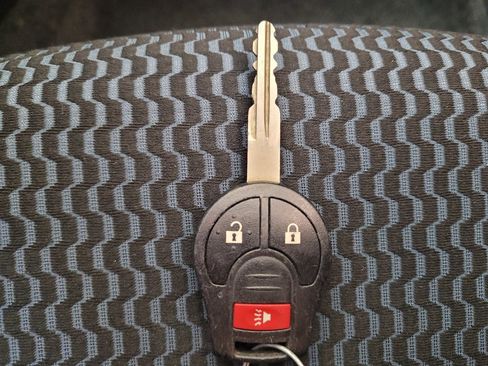 Used 2019 Nissan Versa Note SV FWD image 32
