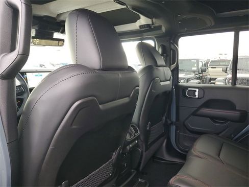 New 2026 Jeep Wrangler Unlimited Rubicon image 10