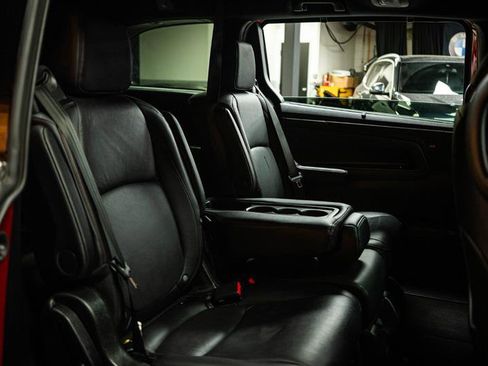Used 2025 Honda Odyssey Sport-L image 13