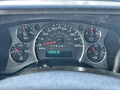 Used 2012 Chevrolet Express 3500 image 11