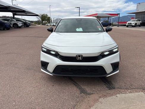 Used 2023 Honda Civic Sport image 2