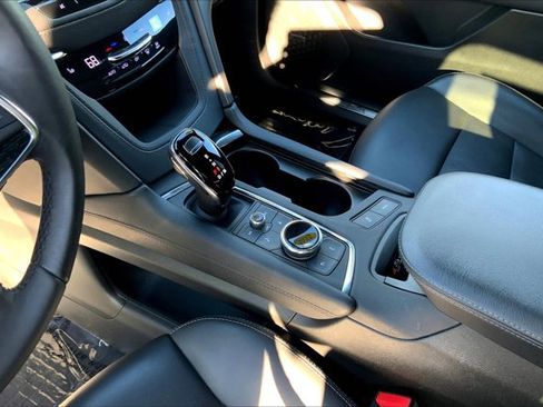 Used 2022 Cadillac XT5 Premium Luxury w/ LPO, Floor Liner Package image 17