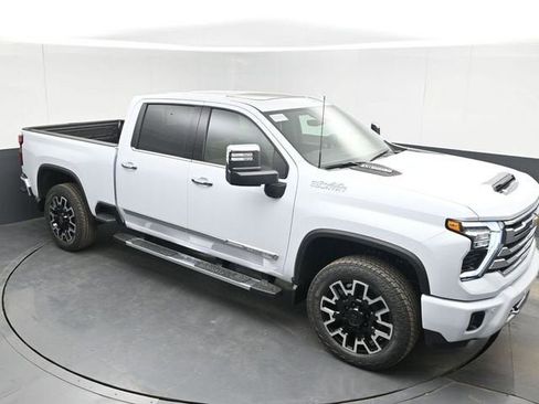 New 2026 Chevrolet Silverado 2500 High Country w/ High Country Premium Package AWD/4WD image 1