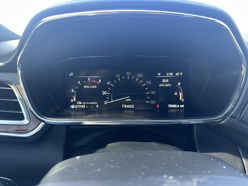 Used 2018 Lincoln Continental Premiere image 18