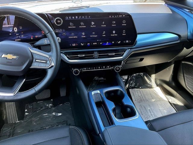 Certified 2024 Chevrolet Equinox EV LT w/ LPO, Blackout Package FWD image 11