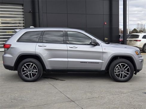 Used 2019 Jeep Grand Cherokee Trailhawk image 43