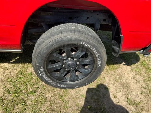 Used 2024 RAM 2500 Big Horn w/ Night Edition AWD/4WD image 16