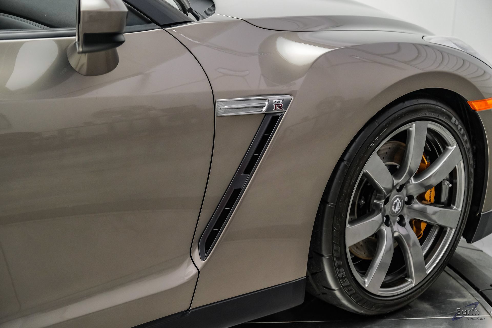 Used 2009 Nissan GT-R Premium AWD/4WD image 41
