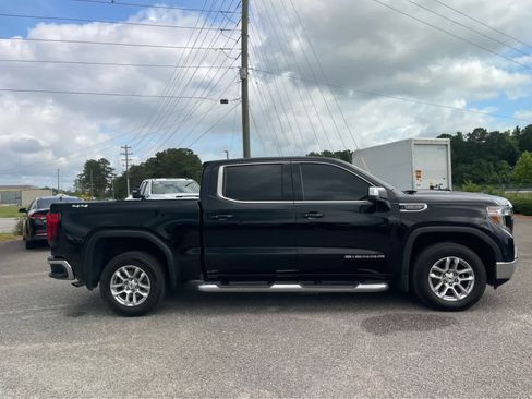 Used 2020 GMC Sierra 1500 SLE w/ SLE Value Package AWD/4WD image 4