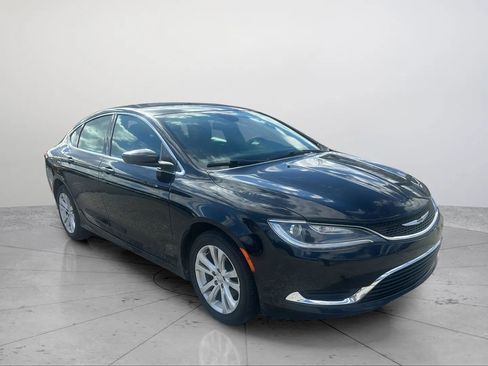 Used 2015 Chrysler 200 Limited w/ Convenience Group FWD image 11