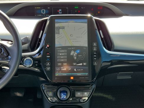 Used 2022 Toyota Prius Limited image 18