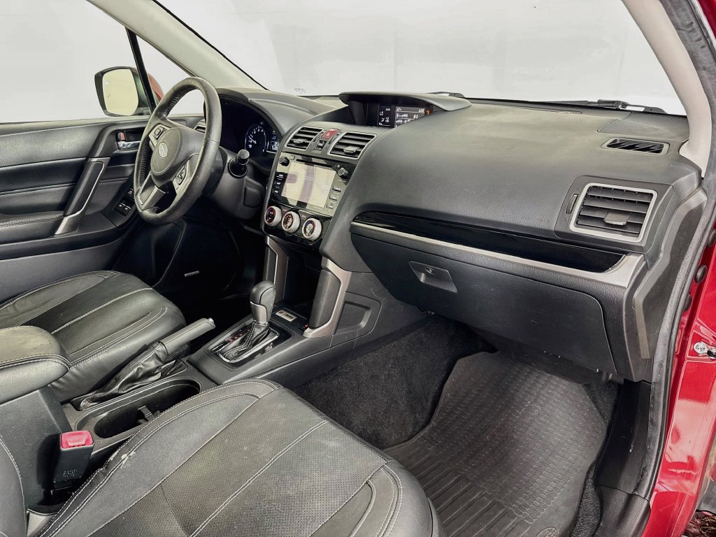 Used 2017 Subaru Forester 2.5i Touring AWD/4WD image 37