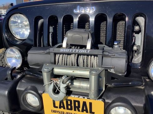 Used 2012 Jeep Wrangler Unlimited Sport image 38