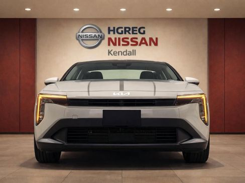 Used 2026 Kia K4 LXS image 5