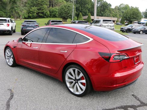 Used 2018 Tesla Model 3 Performance AWD/4WD image 3