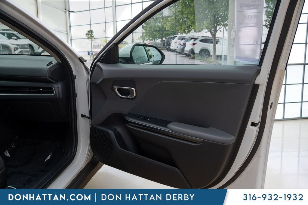 Used 2025 Kia K4 FWD image 22