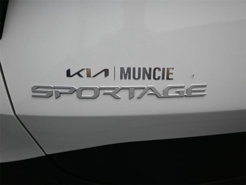 New 2026 Kia Sportage EX w/ EX Panoramic Sunroof Package image 10
