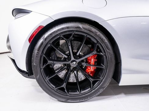 Used 2023 McLaren Artura RWD image 14