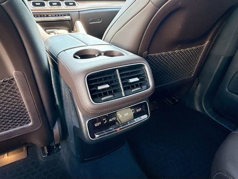 Used 2023 Mercedes-Benz GLS 450 4MATIC w/ AMG Line Exterior image 29