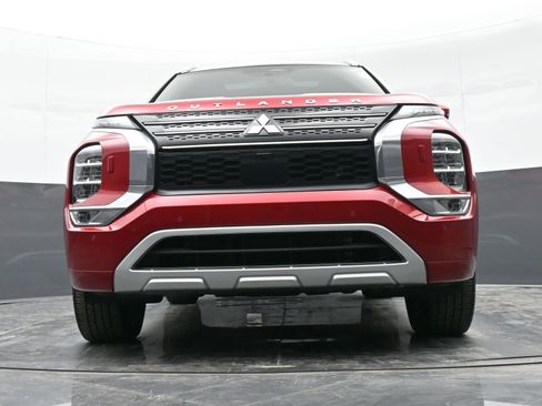 Used 2024 Mitsubishi Outlander SEL image 39