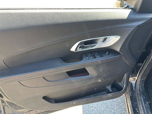 Used 2015 Chevrolet Equinox LT FWD image 17