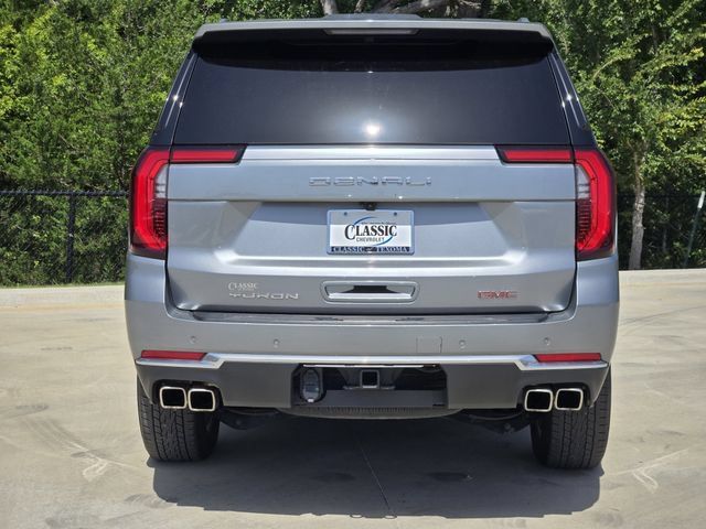 Used 2025 GMC Yukon Denali AWD/4WD image 7