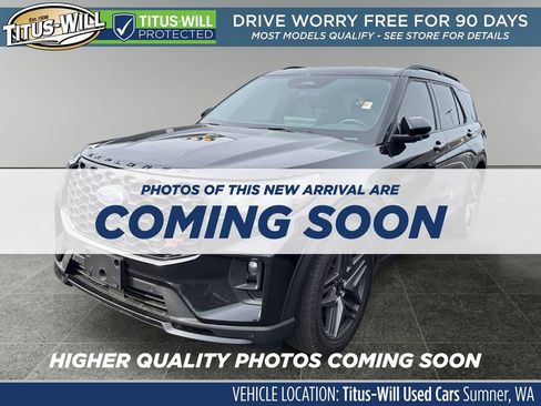 Used 2025 Ford Explorer ST image 3