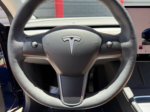 Used 2023 Tesla Model Y Long Range AWD/4WD image 20