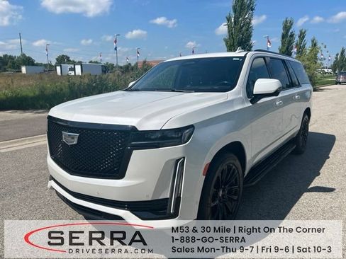 Used 2024 Cadillac Escalade ESV Sport Platinum w/ LPO, ONYX Package AWD/4WD image 1