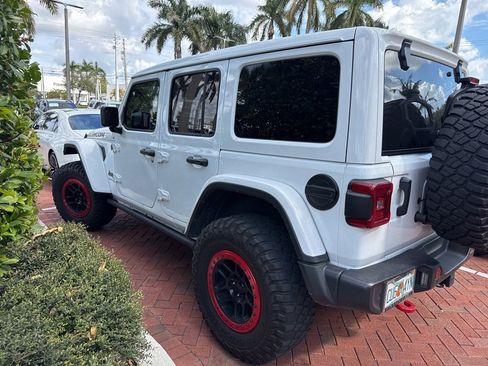 Used 2023 Jeep Wrangler Unlimited Rubicon w/ LED Lighting Group image 7