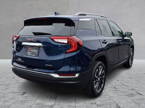 Used 2023 GMC Terrain SLT AWD/4WD image 5